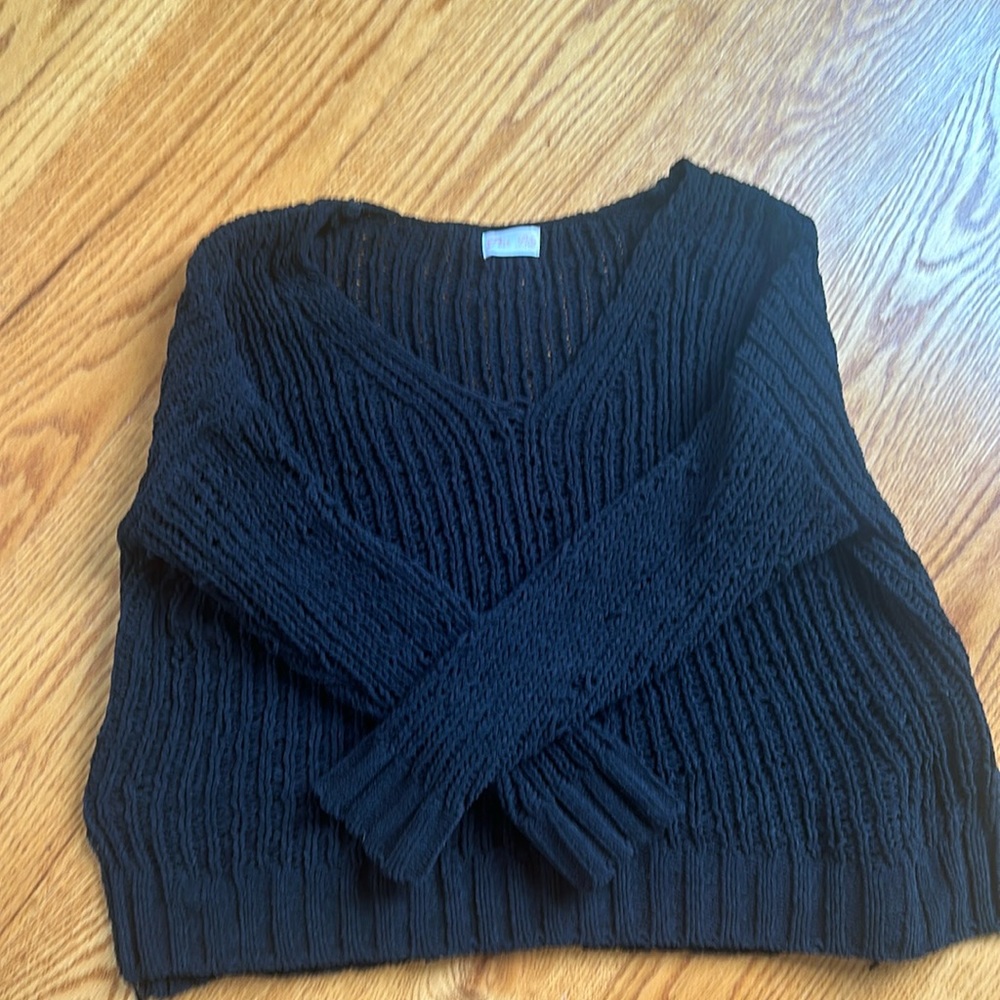 Pink Lily - black sweater women’s size S